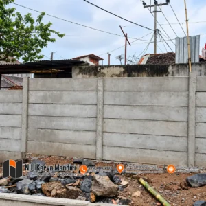 Batas Beton di Pinggir Permukiman