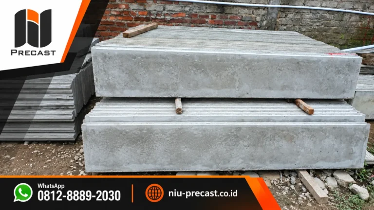 Daun panel beton precast tersusun bertumpuk sebagai material pagar panel beton Bandung.