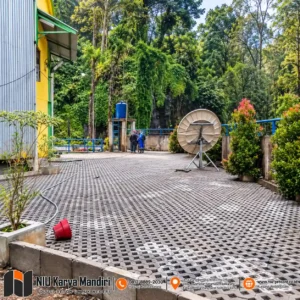 Halaman PLTM Cikopo 2 di Tengah Hutan