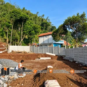 Lahan Konstruksi di Tengah Hijauan