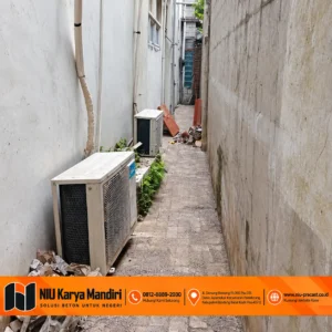 Lorong service setelah di pasang paving block