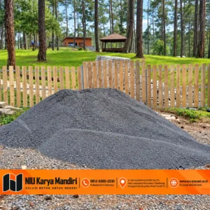 Pemasangan Paving Block, Ciwidey Jungle Camp Tumpukan Kerikil di Taman Pinus